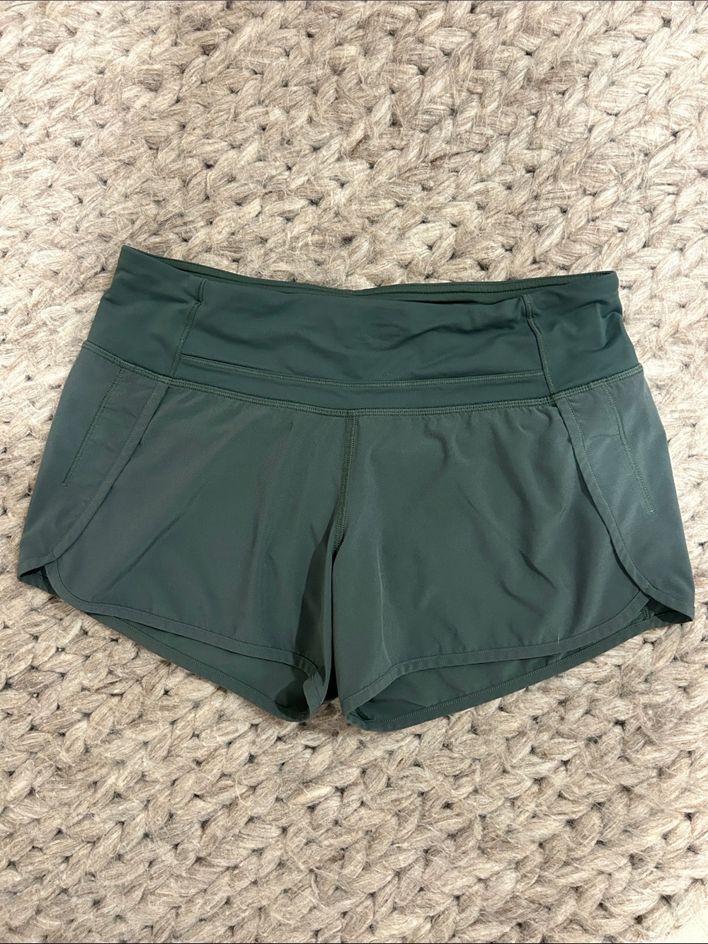 Lululemon Speed Up 4” Shorts